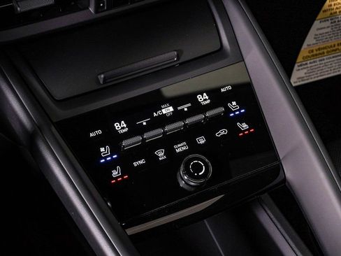 New 2026 Porsche Macan 4 Electric image 24