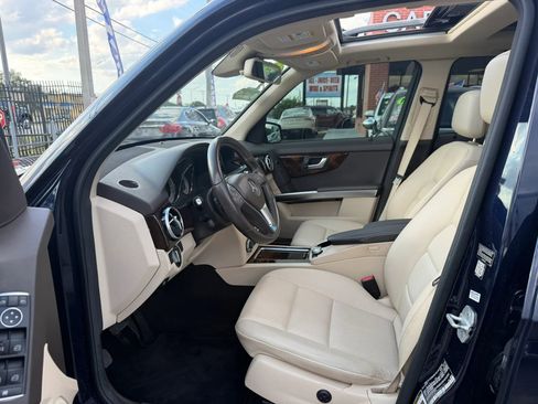 Used 2015 Mercedes-Benz GLK 350 2WD image 8