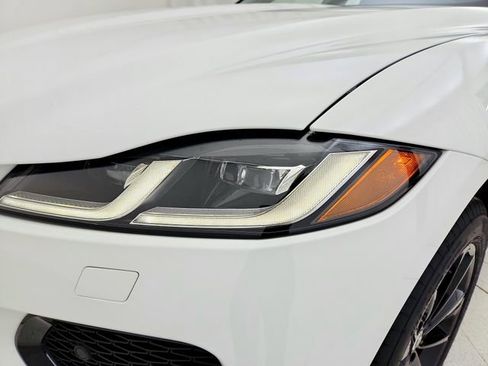 New 2026 Jaguar F-PACE R-Dynamic S image 31