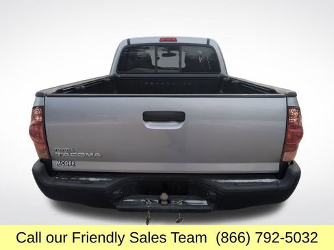 Used 2015 Toyota Tacoma 4x4 Access Cab w/ Convenience Package image 5