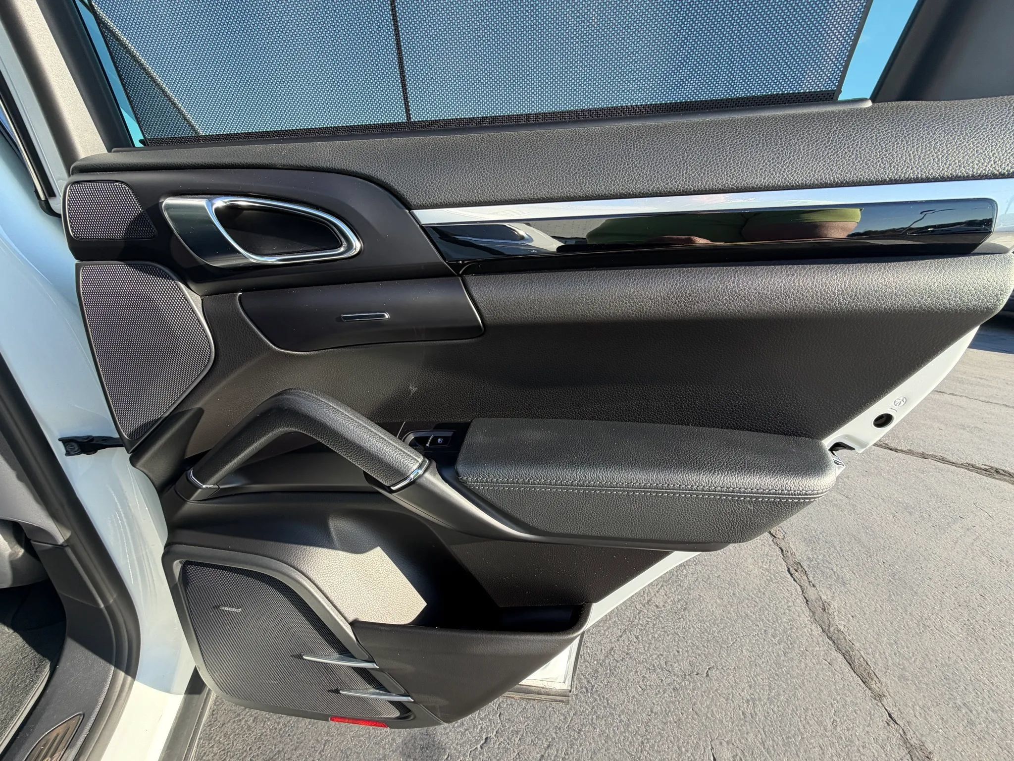 Used 2018 Porsche Cayenne AWD/4WD image 17