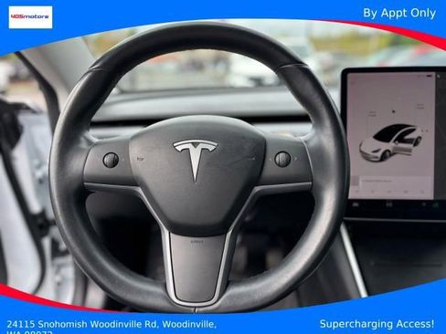 Used 2018 Tesla Model 3 Mid Range image 11