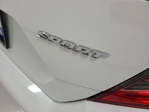 Used 2021 Honda Civic Sport image 8