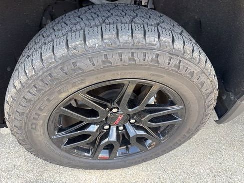 Used 2020 GMC Sierra 1500 Elevation w/ Elevation Value Package image 2