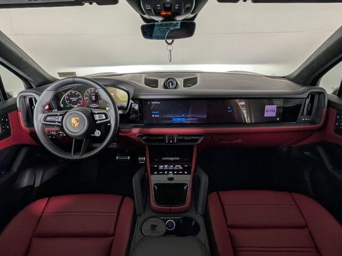 New 2026 Porsche Cayenne GTS AWD/4WD image 20