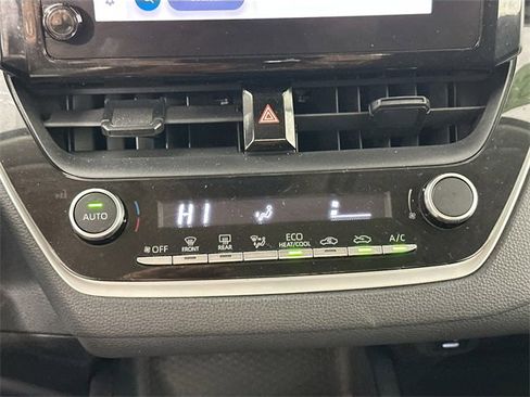 Used 2023 Toyota Corolla LE image 14