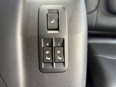 Used 2017 Lexus GX 460 Luxury AWD/4WD image 51