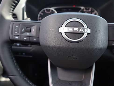 Certified 2025 Nissan Rogue SV AWD/4WD image 21