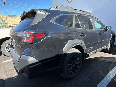 Used 2024 Subaru Outback Onyx Edition AWD/4WD image 2