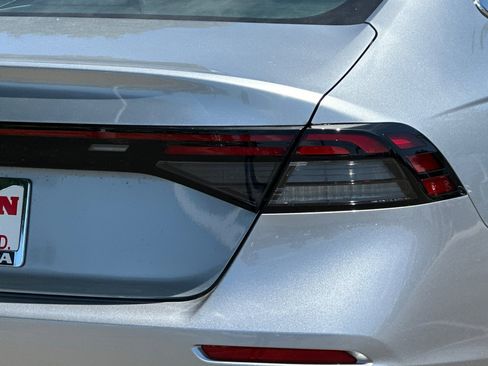 Used 2024 Honda Accord EX image 22