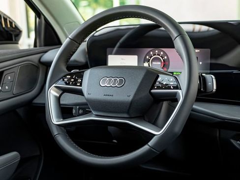 New 2026 Audi Q3 quattro 2.0T AWD/4WD image 19