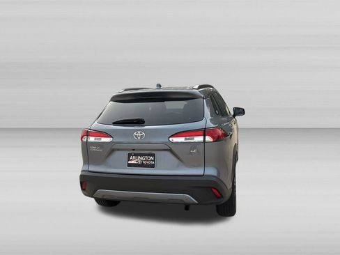 Used 2022 Toyota Corolla Cross LE FWD image 5