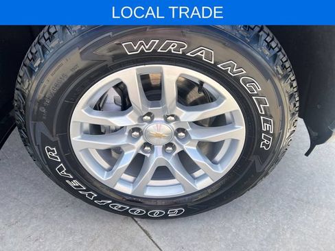 Used 2020 Chevrolet Silverado 1500 LT w/ Convenience Package AWD/4WD image 10