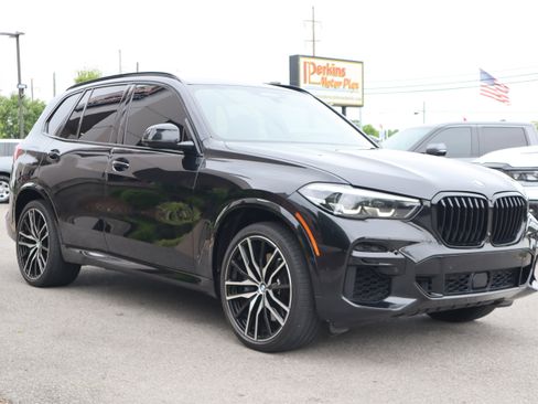 Used 2022 BMW X5 M50i AWD/4WD image 5