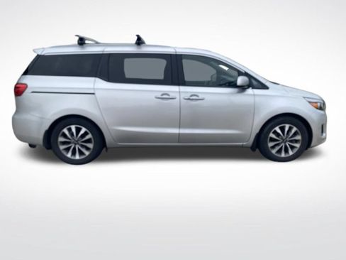 Used 2015 Kia Sedona SX FWD image 7