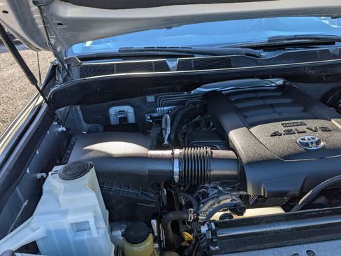 Used 2014 Toyota Tundra SR5 w/ SR5 Upgrade Package image 22