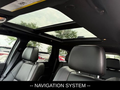 Used 2021 Jeep Grand Cherokee Limited w/ Luxury Group II AWD/4WD image 8