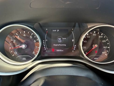 Used 2021 Jeep Compass Latitude AWD/4WD image 16