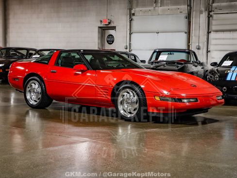Used 1994 Chevrolet Corvette Coupe image 1