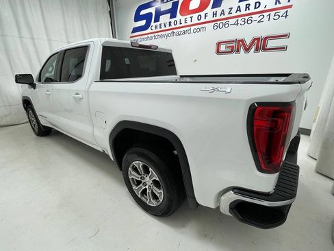 Used 2023 GMC Sierra 1500 SLE AWD/4WD image 7