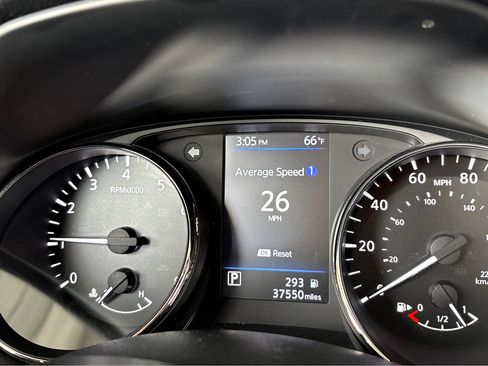 Used 2022 Nissan Rogue Sport SV image 4