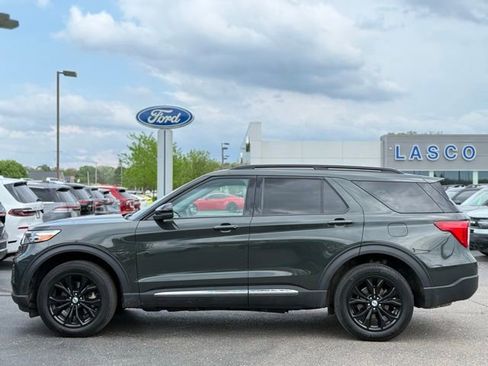 Certified 2023 Ford Explorer XLT w/ Equipment Group 202A AWD/4WD image 42