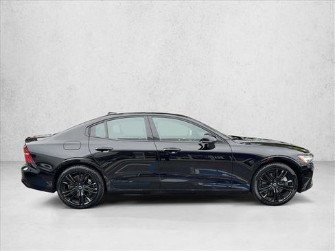 Certified 2024 Volvo S60 T8 Plus image 4