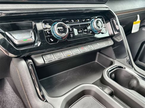 New 2026 GMC Sierra 3500 AT4 w/ AT4 Premium Plus Package image 27