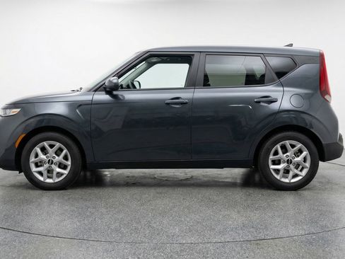 Used 2025 Kia Soul LX w/ LX Technology Package image 5