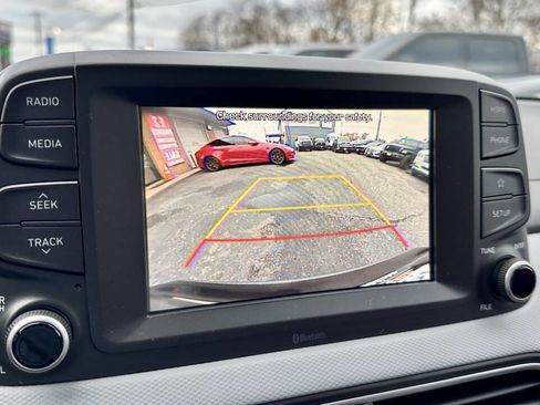 Used 2021 Hyundai Kona SE FWD image 29