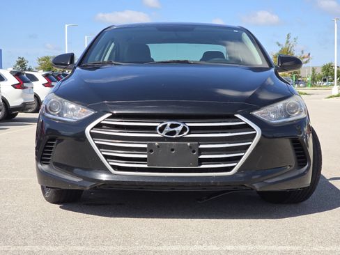Used 2018 Hyundai Elantra SEL FWD image 9