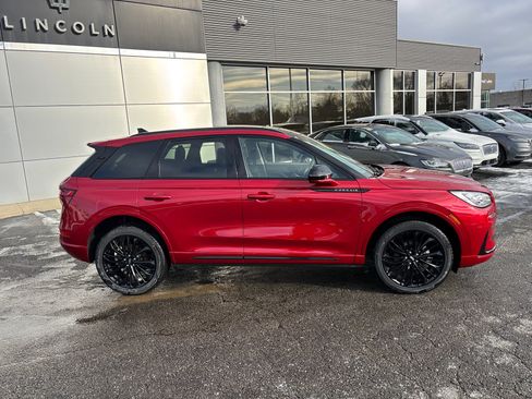 New 2026 Lincoln Corsair Reserve w/ Jet Appearance Package AWD/4WD image 8