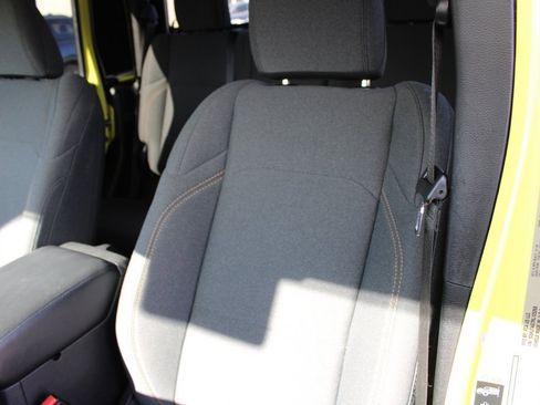 Used 2024 Jeep Gladiator Sport image 22