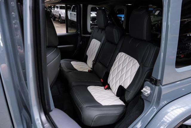 Used 2024 Jeep Wrangler Unlimited Rubicon 392 AWD/4WD image 84