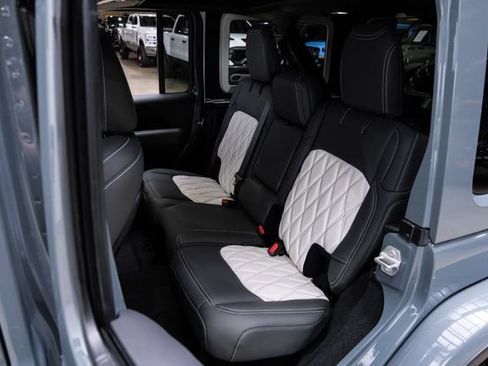 Used 2024 Jeep Wrangler Unlimited Rubicon 392 AWD/4WD image 84