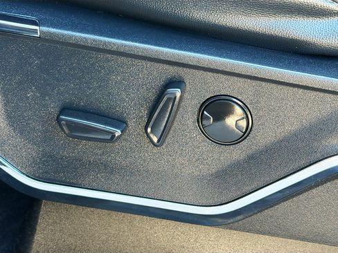 Used 2023 Ford F150 Lariat image 24