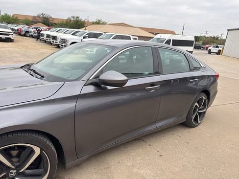 Used 2020 Honda Accord Sport image 1