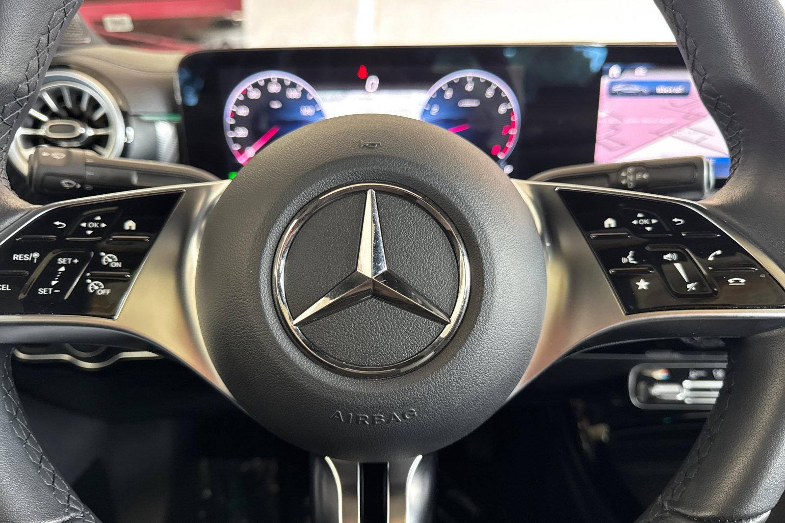 Certified 2024 Mercedes-Benz CLA 250 4MATIC image 28