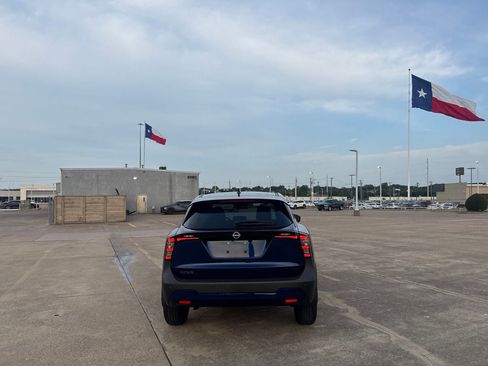 Used 2026 Nissan Kicks S FWD image 18