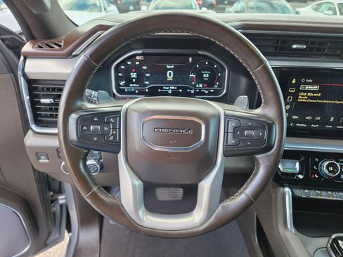 Used 2024 GMC Sierra 1500 Denali w/ Technology Package AWD/4WD image 18