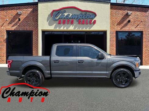 Used 2018 Ford F150 XLT image 3
