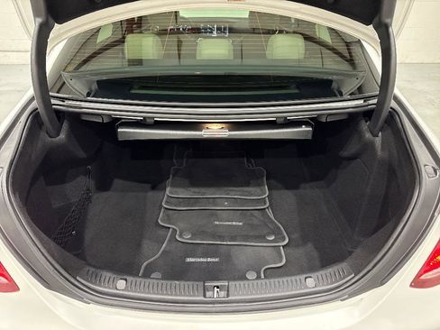 Used 2019 Mercedes-Benz E 300 image 65