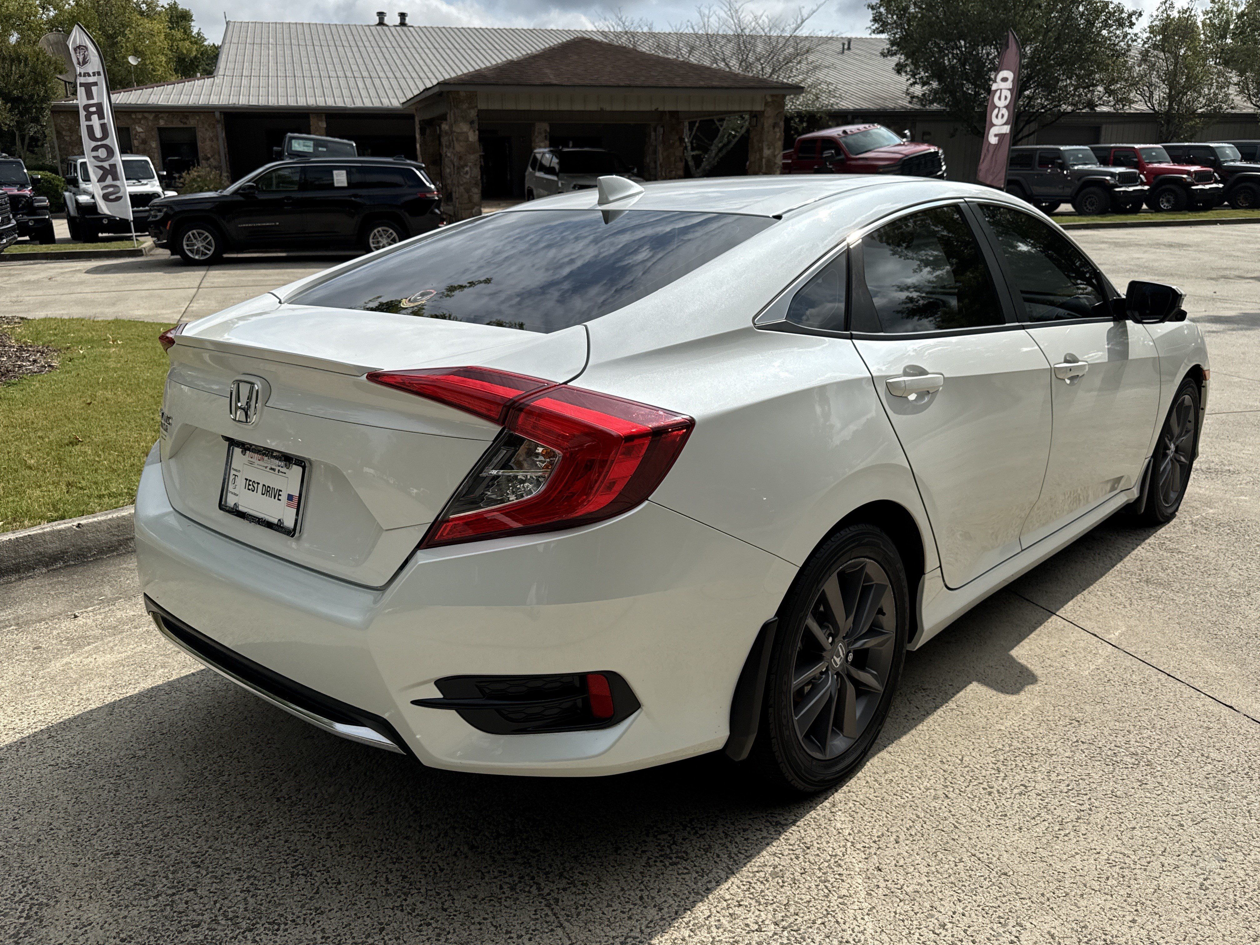 Used 2021 Honda Civic EX-L image 7