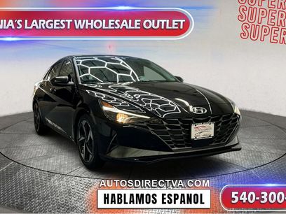 Used 2022 Hyundai Elantra SEL w/ Convenience + Premium Package
