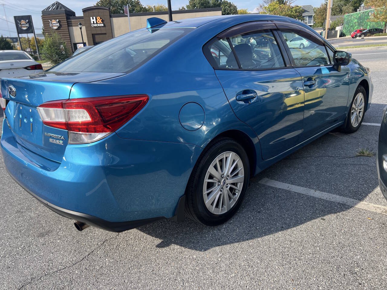 Used 2017 Subaru Impreza 2.0i Premium AWD/4WD image 4