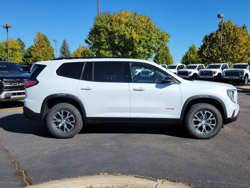 New 2026 GMC Acadia AT4 image 2