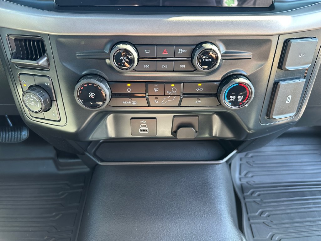 Used 2025 Ford F150 XL AWD/4WD image 18