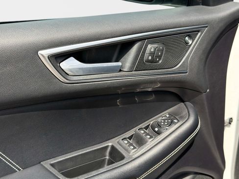 Used 2022 Ford Edge ST w/ Equipment Group 401A AWD/4WD image 35