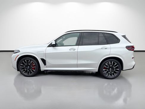 New 2026 BMW X5 xDrive50e w/ Executive Package AWD/4WD image 6