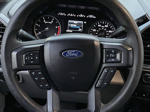 Used 2020 Ford F350 XLT w/ XLT Premium Package image 12